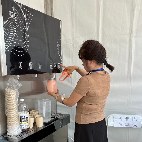 北京某單位選用宏華電開水器，以科技賦能健康飲水新時(shí)代